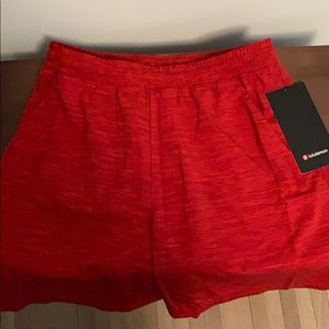 Lululemon Men’s 7” Pace Breaker Short